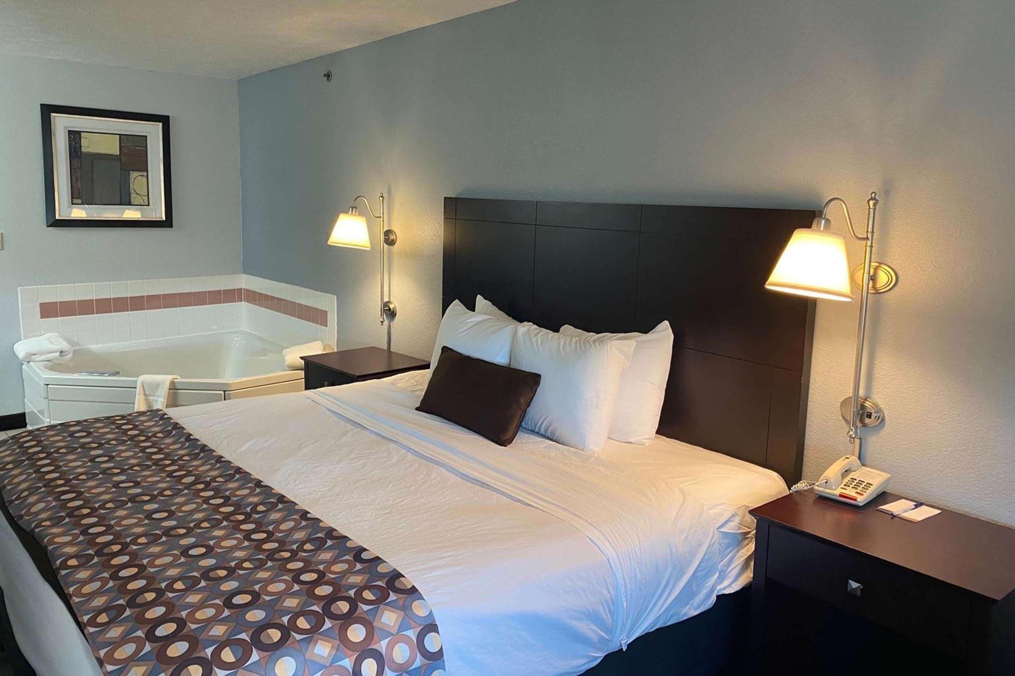 Baymont By Wyndham Danville Il מראה חיצוני תמונה
