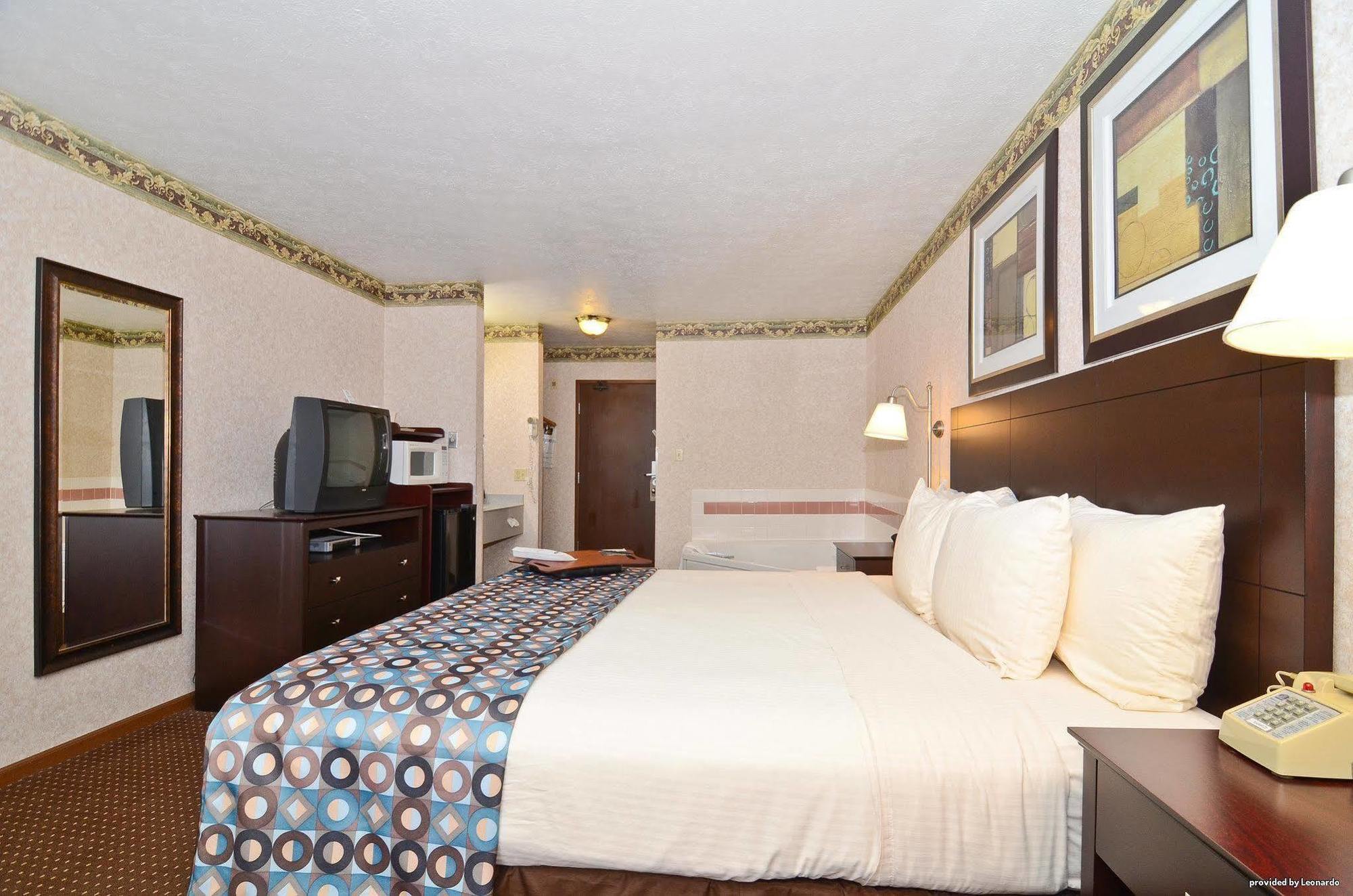 Baymont By Wyndham Danville Il מראה חיצוני תמונה